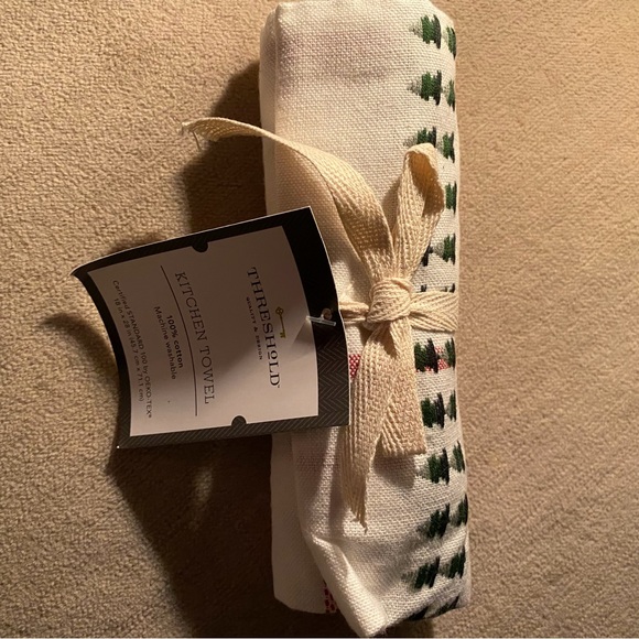 Pair Of 100% Cotton Holiday Kitchen Towels - Picture 5 of 7